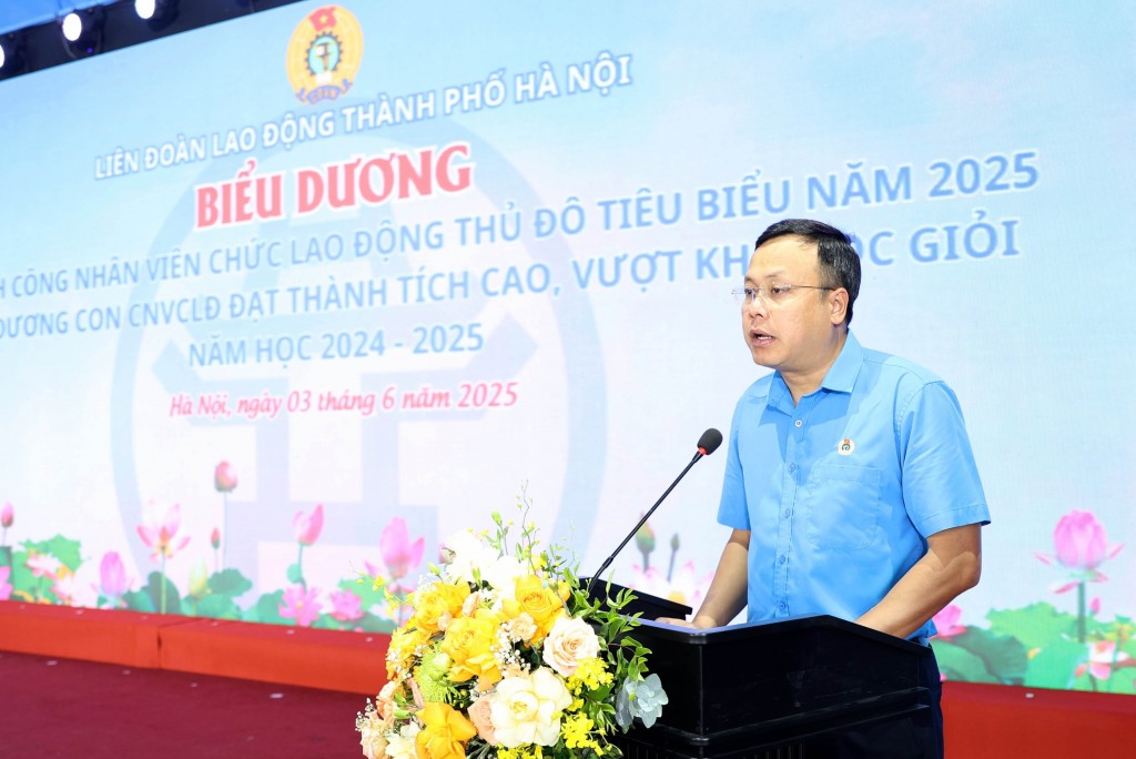 Biểu dương 100 gia đình công nhân, viên chức Thủ đô tiêu biểu