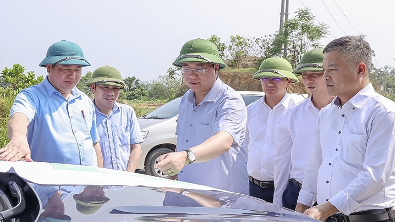 Chủ tịch UBND tỉnh Vĩnh Phúc trực tiếp kiểm tra, chỉ đạo giải quyết các khó khăn, vướng mắc tại các khu công nghiệp trên địa bàn tỉnh.