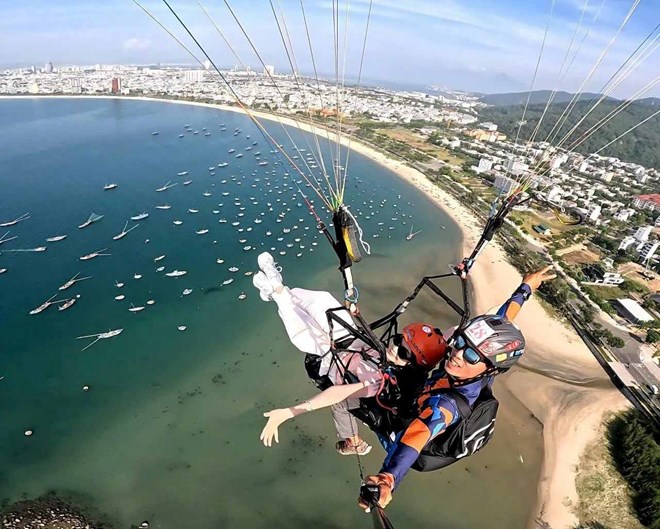 Đà Nẵng dừng toàn bộ hoạt động bay dù lượn khu vực núi Sơn Trà