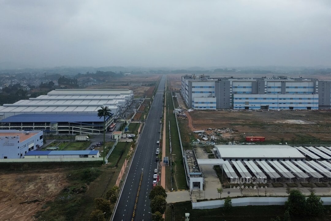 Nhiều diện tích khu công nghiệp Phú Hà nay thuộc phường Phú Thọ. Ảnh: Tô Công.