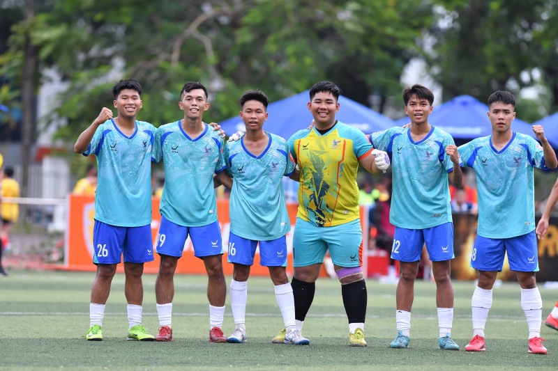 Friendly dù gặp nhiều khó khăn nhưng vẫn cống hiến hết mình vì tình yêu bóng đá. Ảnh: Minh Hiếu