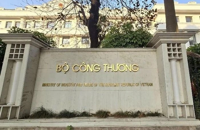 Văn bản mới của Bộ Công Thương quy định danh mục hàng hóa mua bán, trao đổi của cư dân biên giới.