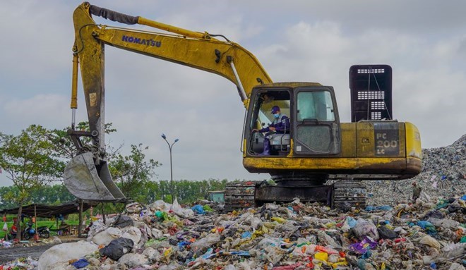 Từ bãi rác bốc mùi đến sáng kiến thiết thực của công nhân
