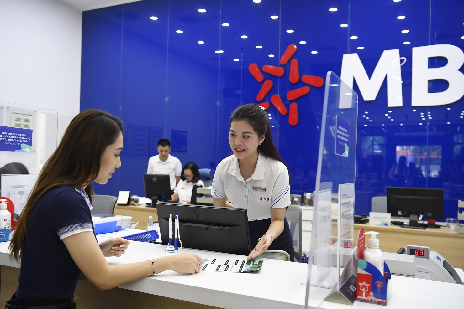 Tư duy đổi mới sáng tạo giúp MB liên tục phát triển các sản phẩm, dịch vụ đáp ứng nhu cầu khách hàng. Nguồn: MB