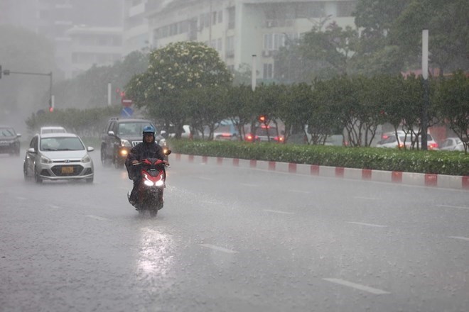 Cảnh báo nguy cơ mưa dông sắp đến Hà Nội
