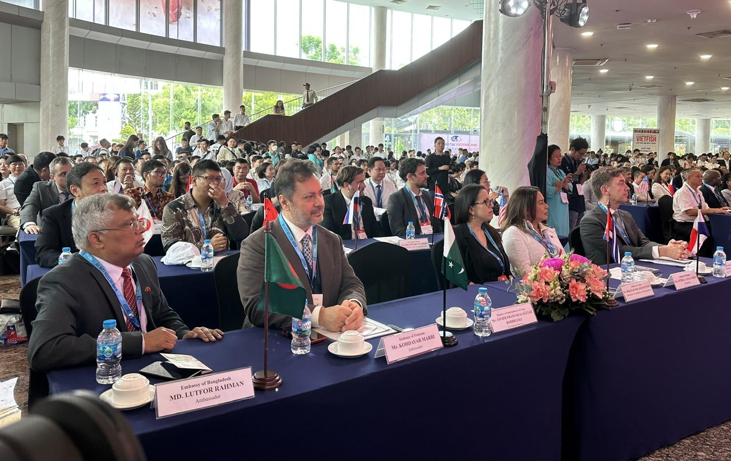 Nhiều tố chức, doanh nghiệp nước ngoài quan tâm tham dự Vietfish 2025. Ảnh: T.H