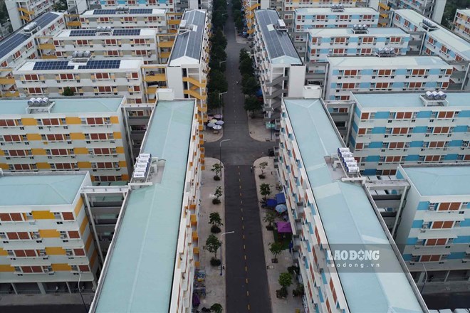 Nhiều người lao động kỳ vọng sớm nâng ngưỡng thu nhập mua nhà ở xã hội. Ảnh: Đình Trọng