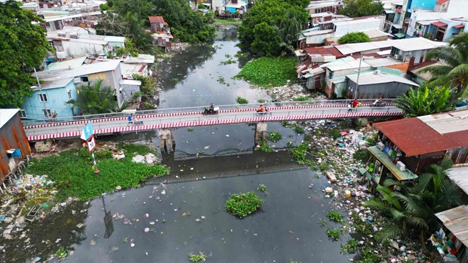 Dự án cải tạo rạch Xuyên Tâm qua các phường Gia Định, Bình Thạnh và Bình Lợi Trung (quận Bình Thạnh cũ) cần thu hồi đất 2.078 trường hợp. Ảnh: Anh Tú