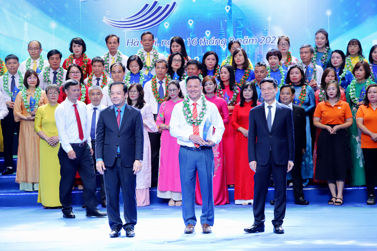 Đây là những gương mặt tiêu biểu, nhiều năm liền gắn bó với công tác công đoàn của Tạp chí Kinh tế - Tài chính.