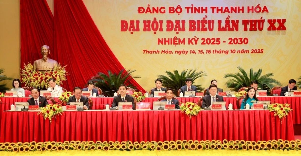 Đoàn Chủ tịch Đại hội. Ảnh: Xuân Hùng