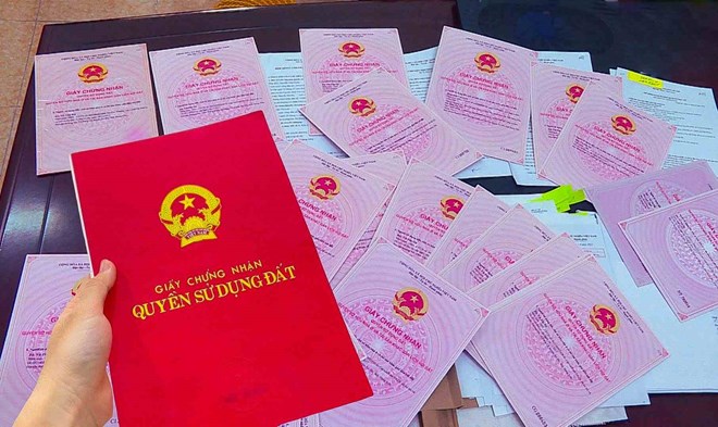 Bộ Nông nghiệp và Môi trường trả lời trường hợp bị chồng lấn đất trên sổ hồng