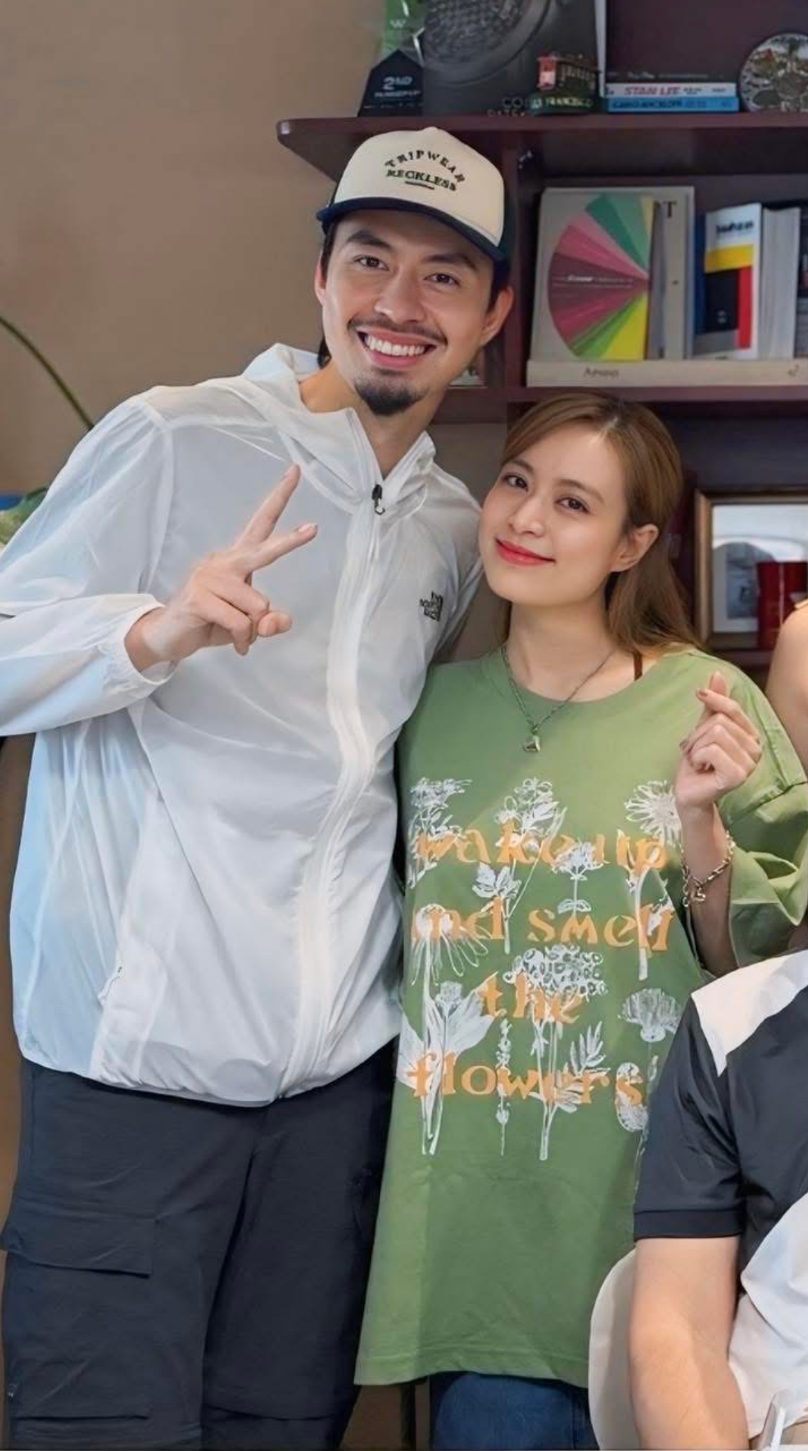 photo-1761625458415 photo-1761625458415