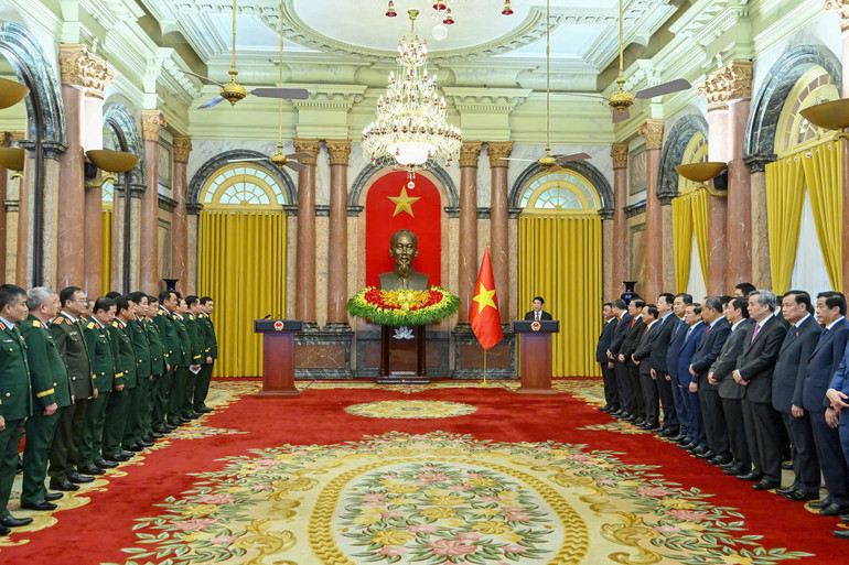 Toàn cảnh buổi lễ. (Ảnh: THỦY NGUYÊN)