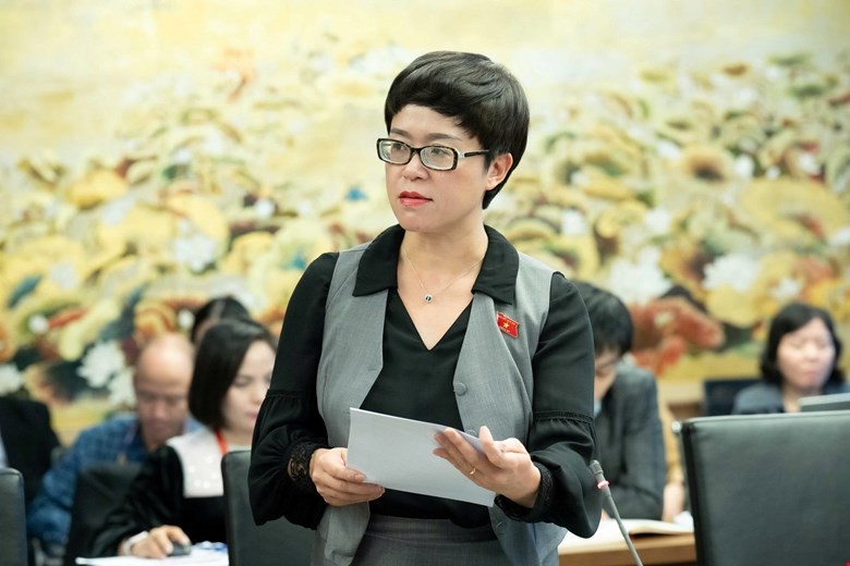 ĐBQH đề nghị đưa sách giáo khoa điện tử vào giảng dạy ĐBQH đề nghị đưa sách giáo khoa điện tử vào giảng dạy