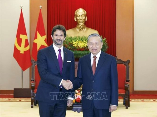 Tổng Bí thư Tô Lâm đề nghị Việt Nam - Slovakia tăng cường hợp tác quốc phòng