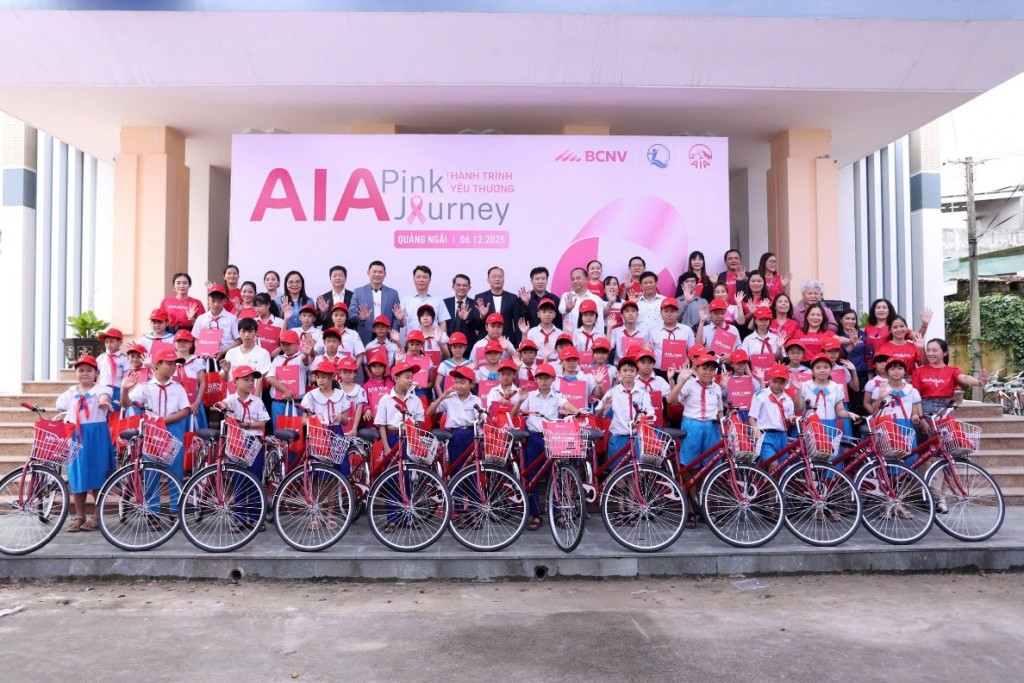 AIA Việt Nam tiếp tục triển khai Chương trình “Hành trình yêu thương” tại Quảng Ngãi AIA Việt Nam tiếp tục triển khai Chương trình “Hành trình yêu thương” tại Quảng Ngãi
