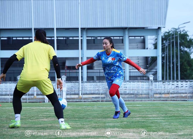 Tuyển nữ Việt Nam giữ tinh thần quyết tâm trước trận gặp Myanmar