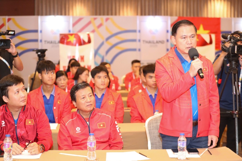 Đại diện các bộ môn chia sẻ về tình hình của đội tuyển tại SEA Games. Ảnh: Bùi Lượng