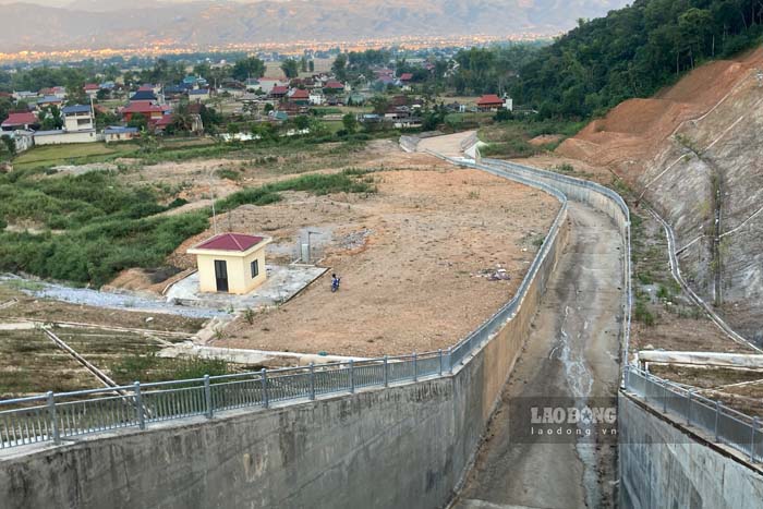 Hồ thủy lợi sẽ phục vụ nhu cầu tưới cho 462ha đất nông nghiệp vùng hạ du. Ảnh: Quang Đạt