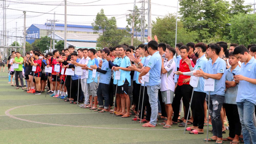 Hội thao thu hút 44 đội tham gia. Ảnh: Cẩm Tú