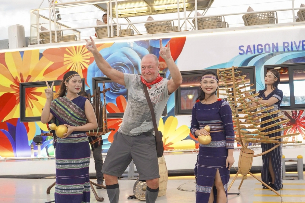 Tết cổ truyền Việt Nam hấp dẫn du khách quốc tế