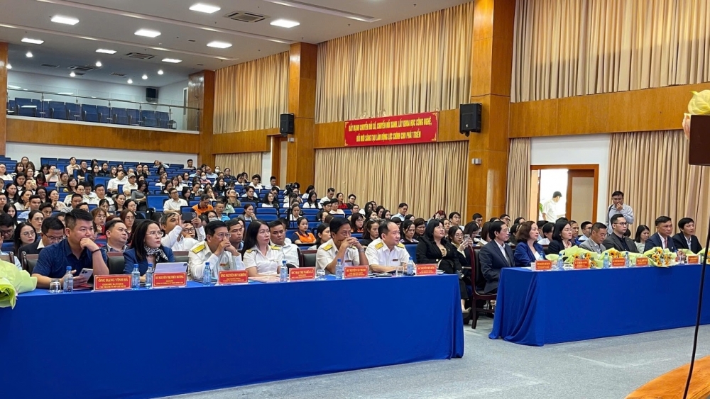 Khai mạc Tọa đàm “Quyết toán thuế thu nhập cá nhân, thu nhập doanh nghiệp năm 2025 – Những vấn đề cần lưu ý” Khai mạc Tọa đàm “Quyết toán thuế thu nhập cá nhân, thu nhập doanh nghiệp năm 2025 – Những vấn đề cần lưu ý”