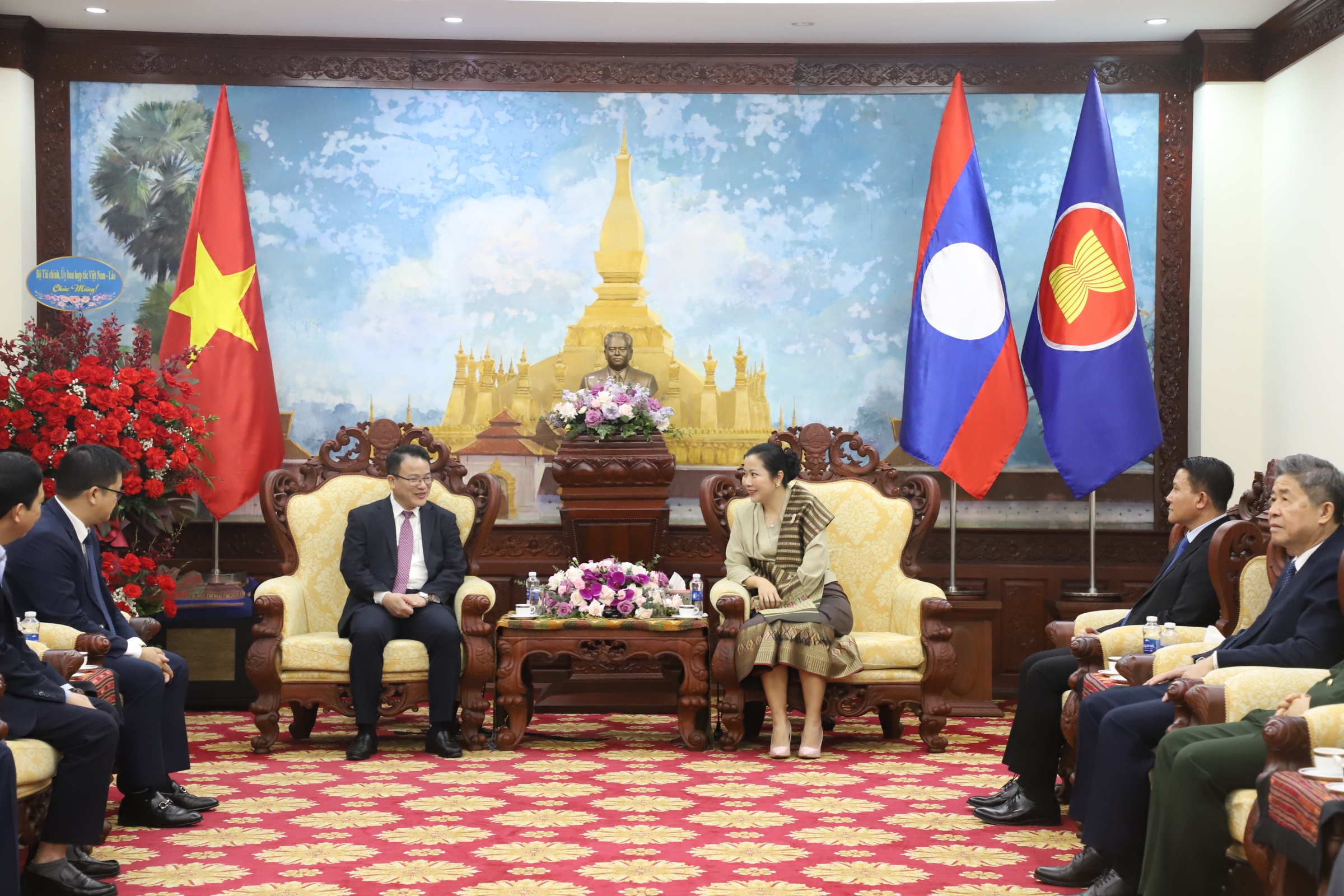 Việt Nam - Lào: Tiếp tục thúc đẩy hợp tác các lĩnh vực kinh tế, tài chính Việt Nam - Lào: Tiếp tục thúc đẩy hợp tác các lĩnh vực kinh tế, tài chính