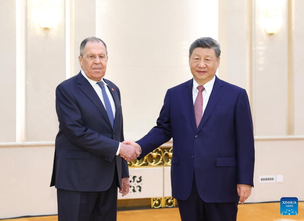 Tổng Bí thư, Chủ tịch Trung Quốc Tập Cận Bình tiếp Ngoại trưởng Nga Sergey Lavrov tại Đại lễ đường nhân dân ở Bắc Kinh, Trung Quốc, ngày 15.4.2026. Ảnh: Xinhua