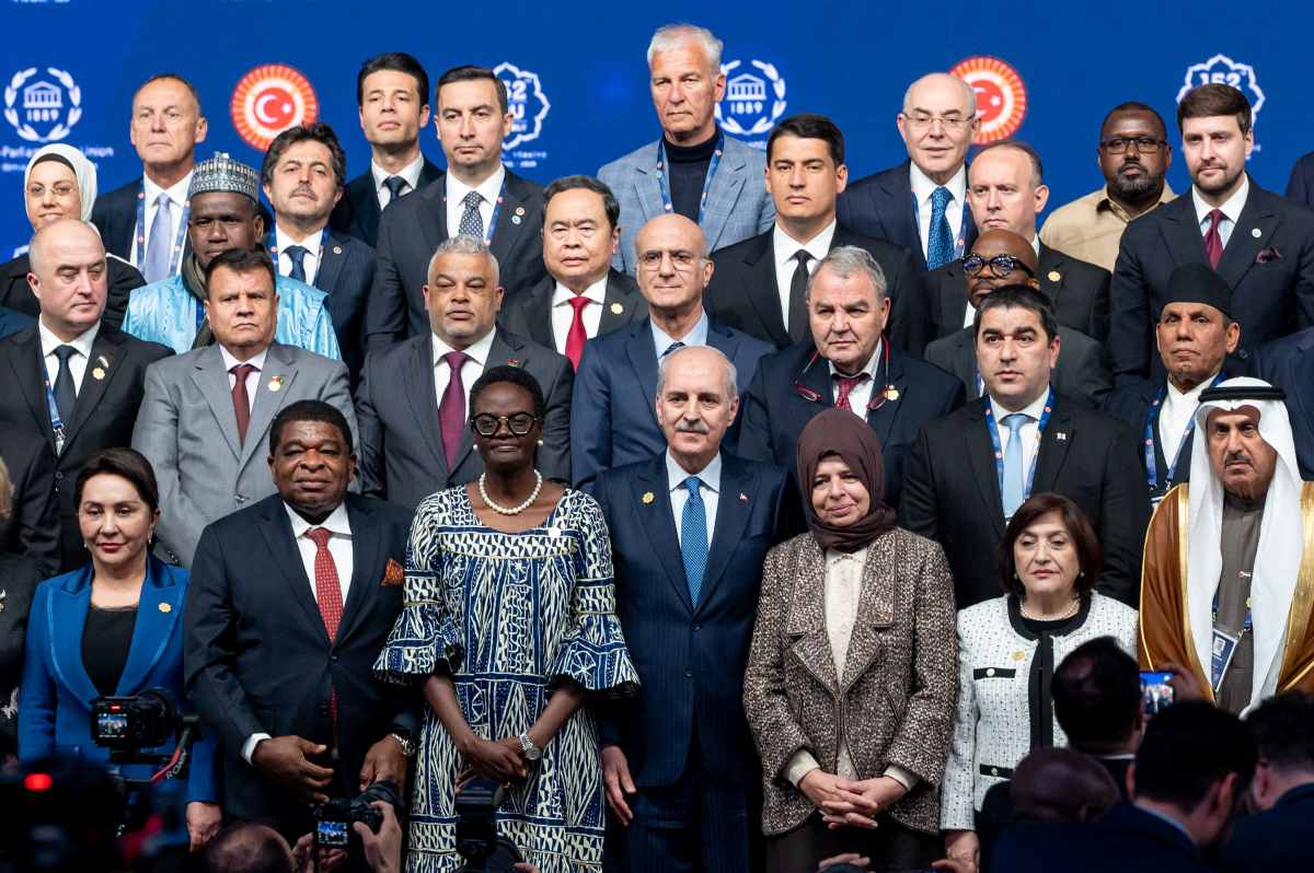 Chủ tịch Quốc hội Trần Thanh Mẫn với các đại biểu dự Đại hội đồng Liên minh Nghị viện thế giới lần thứ 152 (IPU-152). Ảnh: Quochoi.vn