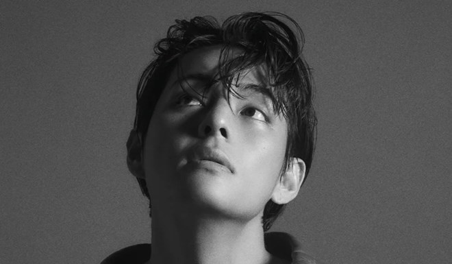 V BTS được nghệ sĩ saxophone đoạt Grammy khen ngợi