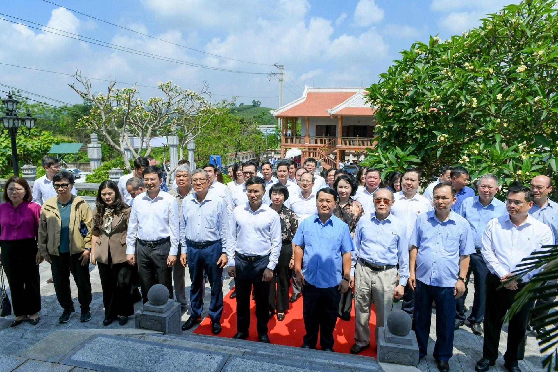 5.5-5-nganh-ngan-hang-tri-an-coi-nguon-tiep-buoc-truyen-thong-75-nam-hao-hung-xay-dung-va-phat-trien.jpg