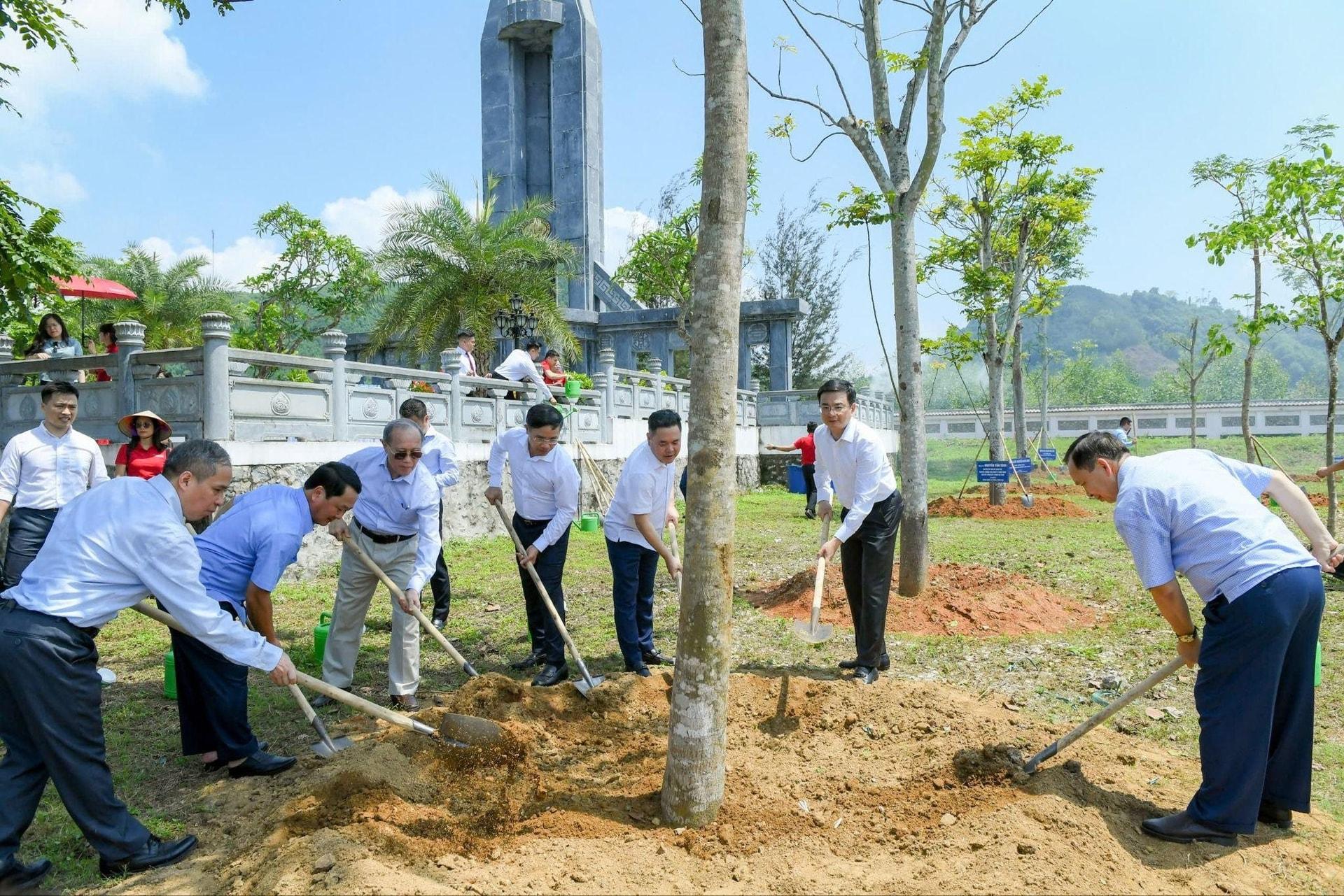 5.5-6-nganh-ngan-hang-tri-an-coi-nguon-tiep-buoc-truyen-thong-75-nam-hao-hung-xay-dung-va-phat-trien.jpg