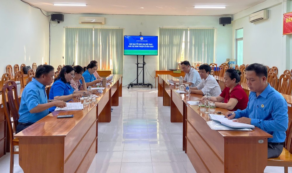 Ban tổ chức họp về công tác tổ chức Hội thao công nhân viên chức lao động tỉnh Lâm Đồng. Ảnh: Phạm Duy