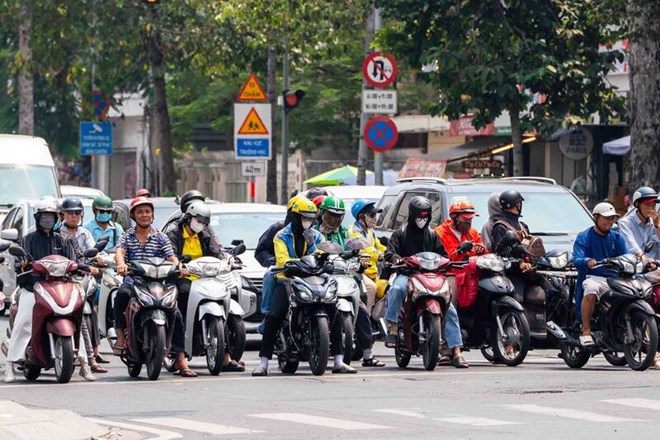 Nguyên nhân Nam Bộ nắng nóng oi bức kéo dài dù xuất hiện mưa chuyển mùa