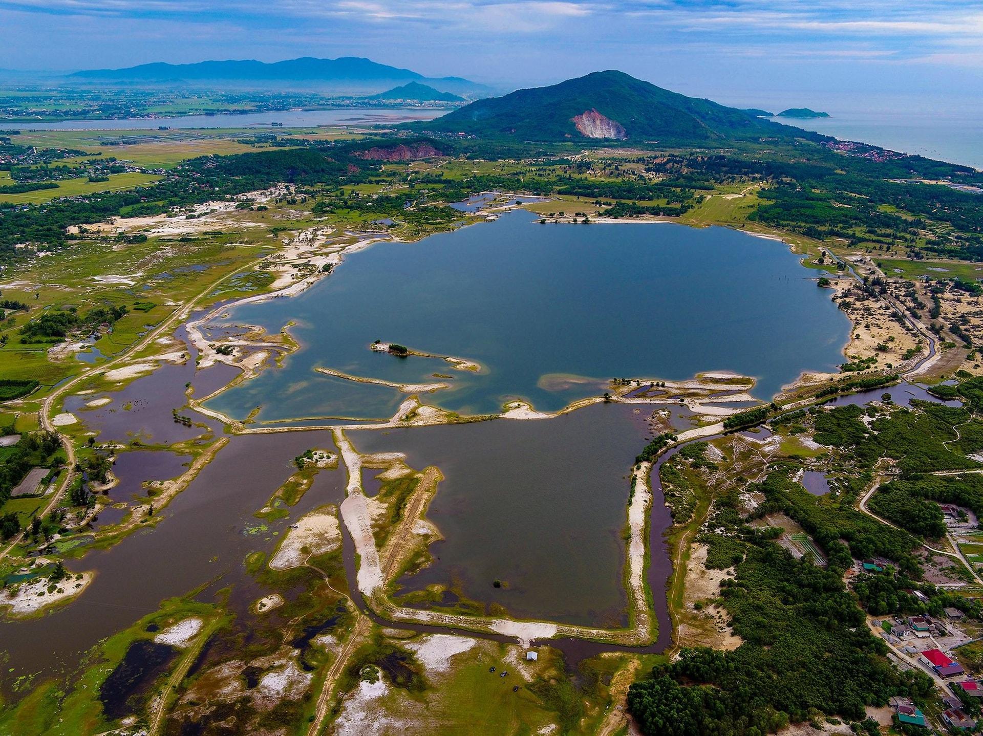 mo-quang-sat-thach-khe_bao-ha-tinh.jpg
