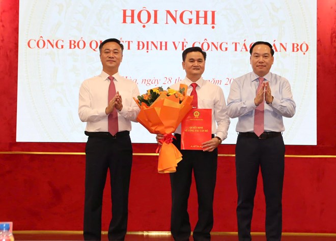 Khánh Hòa điều động, bổ nhiệm nhiều cán bộ lãnh đạo chủ chốt
