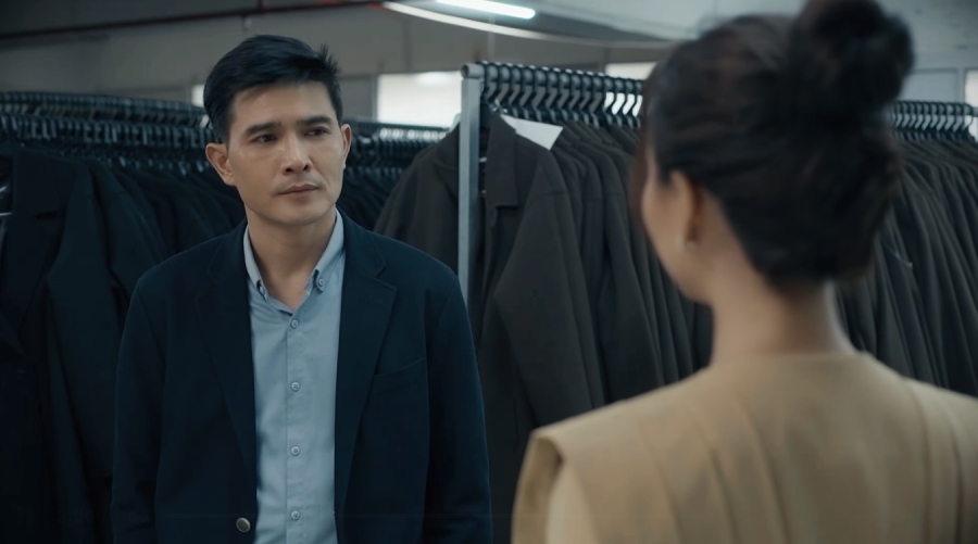 Diệu và Sinh lại mâu thuẫn trong làm ăn. Ảnh: VFC.