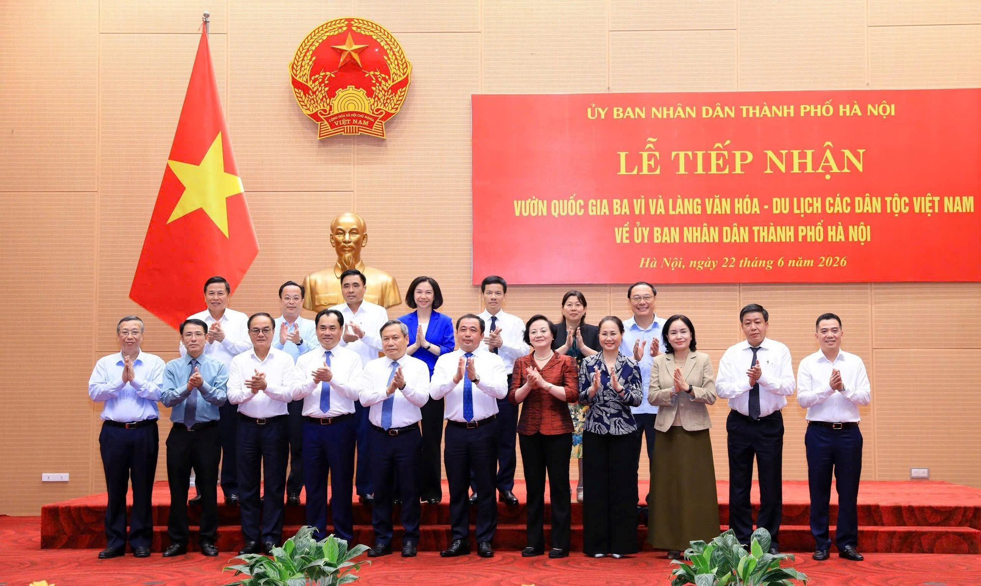 123-1782128159698390453843.jpg