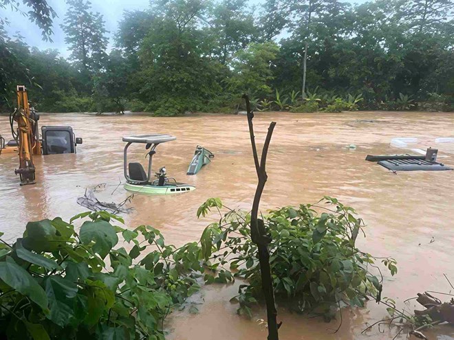 Cơn mưa đầu mùa khiến nhiều nơi ở Cao Bằng ngập lụt, sạt lở
