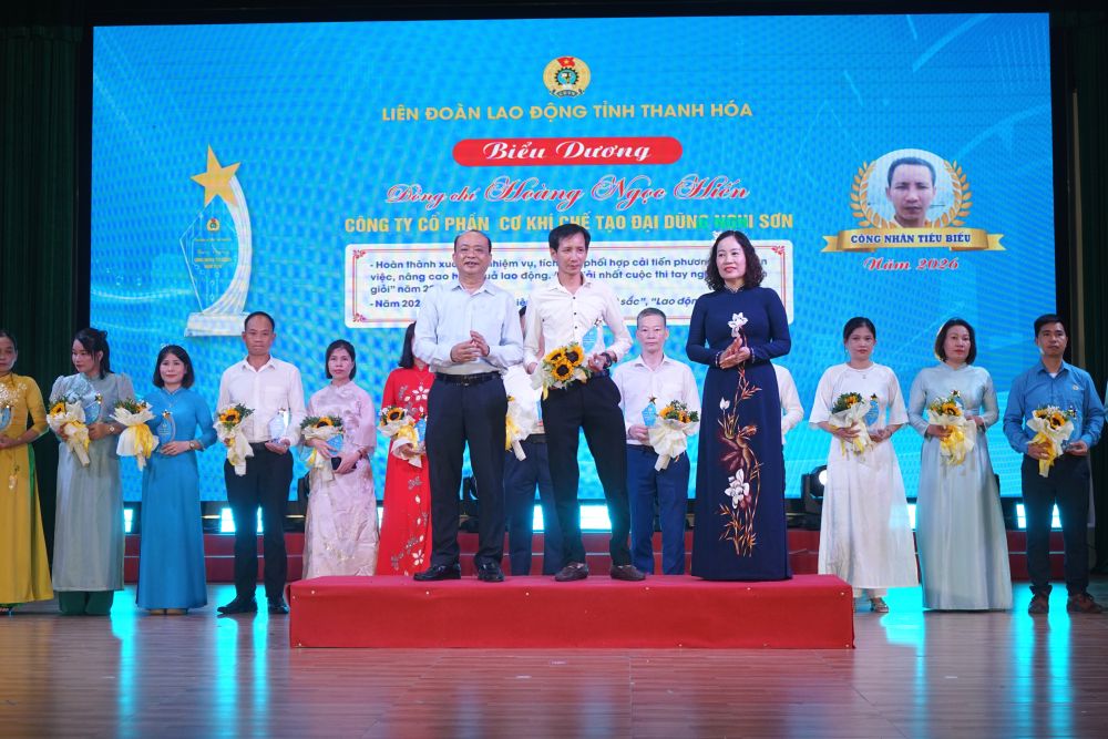 LĐLĐ tỉnh Thanh Hóa tổ chức hội nghị tổng kết Tháng Công nhân năm 2026, tôn vinh, lan tỏa những điểm sáng trong phong trào công nhân lao động. Ảnh: Quách Du