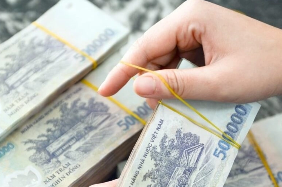 Vincom Retail cùng nhiều doanh nghiệp trả cổ tức, Ngân hàng Phương Đông thưởng cổ phiếu 15%