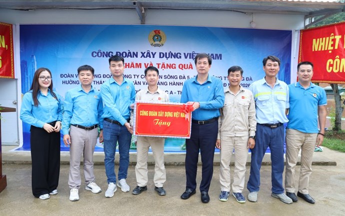Công đoàn Xây dựng Việt Nam đặt mục tiêu đến năm 2030 75% công nhân nâng cao tay nghề