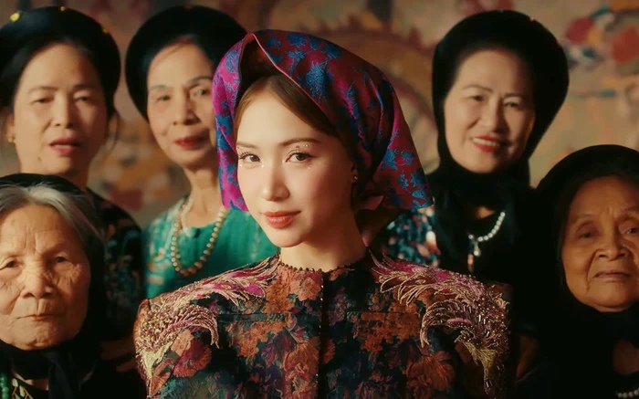 Hòa Minzy hút hơn 316 triệu lượt xem với MV “Bắc Bling“. Ảnh: Cắt từ MV