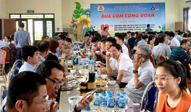 6.838 cán bộ, nhà giáo, người lao động được thụ hưởng giá trị tăng thêm bữa ăn ca