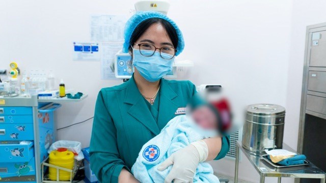 Chế độ thai sản mới khi sinh con thứ hai từ ngày 1.7.2026