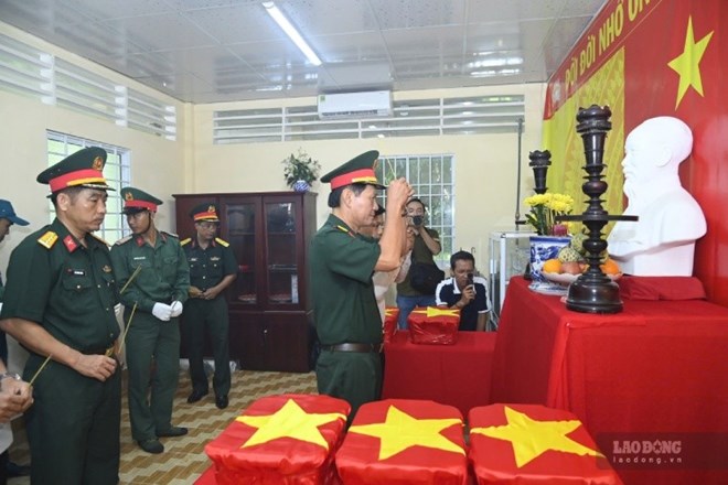 Cà Mau bàn giao 237 mẫu hài cốt liệt sĩ giám định ADN