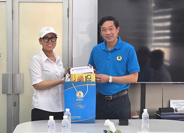 Những món quà tiếp thêm nghị lực cho người lao động