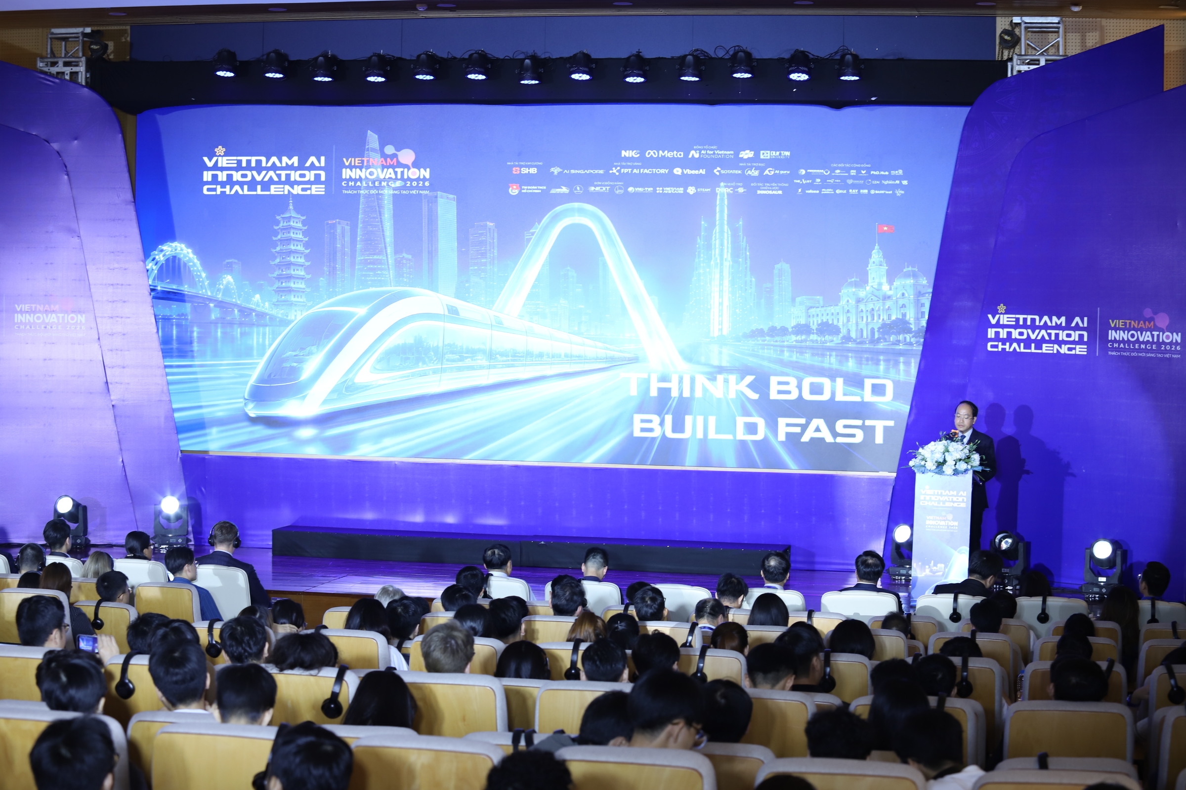 Khởi động cuộc thi lập trình AI với tổng giá trị thưởng hơn 2,1 tỷ đồng Khởi động cuộc thi lập trình AI với tổng giá trị thưởng hơn 2,1 tỷ đồng