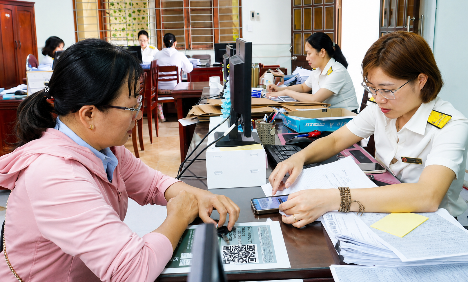 Đột phá cải cách hành chính, mở rộng không gian phát triển cho doanh nghiệp hành chính