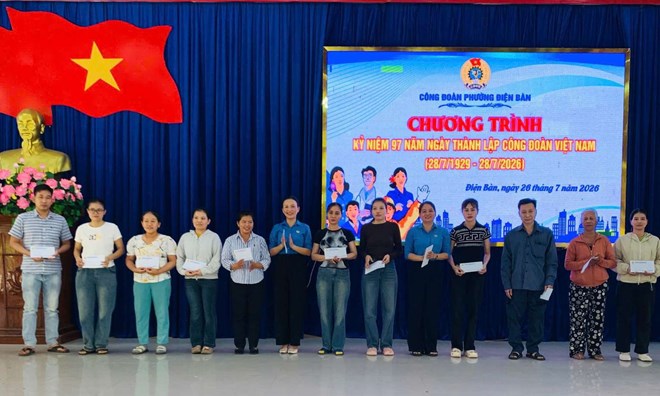 Công đoàn phường Điện Bàn, Đà Nẵng chăm lo đoàn viên khó khăn dịp 28.7